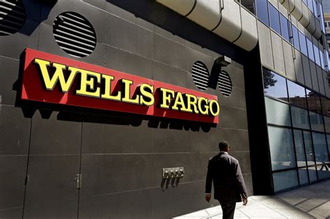 At Wells Fargo Bank Branches Were Tipped Off To Inspections Wsj