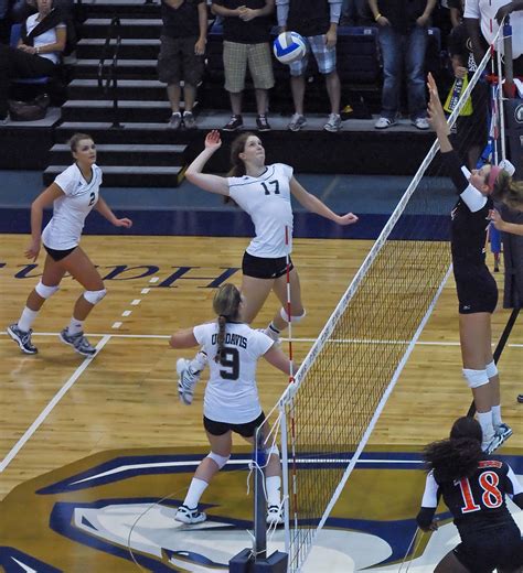 Katie Denny 17 Uc Davis Womens Volleyball Don Eng Flickr