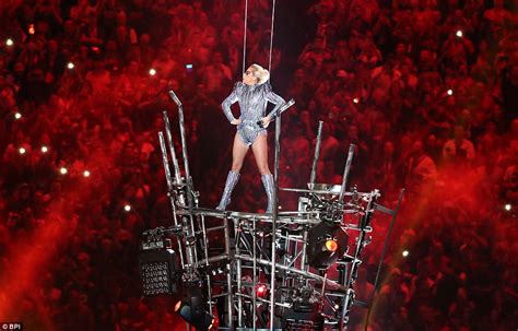 Lady Gaga Wows In Super Bowl 51 Halftime Show Daily Mail Online