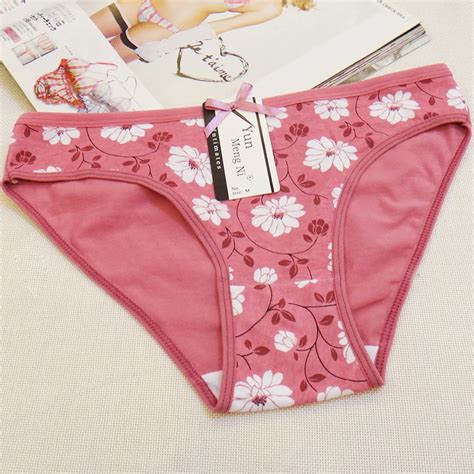 New Hot Cotton Best Quality Underwear Women Sexy Panties Casual Intimates Female Briefs Cute