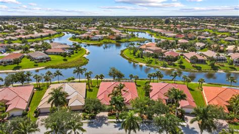 Buying a home in Naples Florida