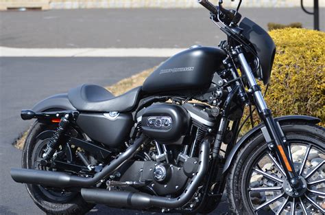 Harley davidson iron 883 features. 2010 Harley-Davidson® XL883N Sportster® Iron 883™ (Black ...