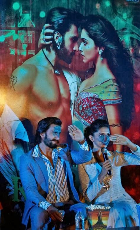 Deepika And Ranveer Promotes Ram Leela In Bangaluru Memsaab Com
