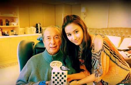 Ho has been nicknamed the king of gambling. Ho Hung San's beautiful daughter Laurinda _发展论坛_新华社区