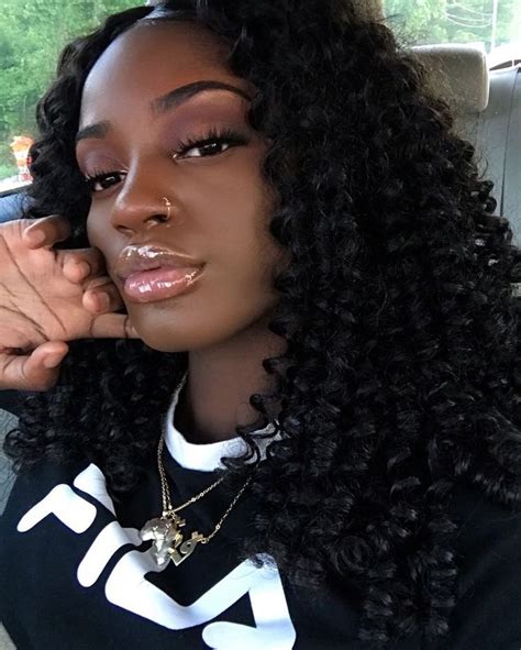 Queenmaira👸🏿👸🏾👑 Oval Face Hairstyles Curly Weave Hairstyles Hairstyles With Bangs Trendy