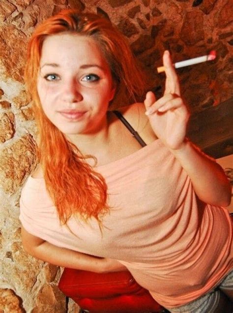 Pin By Guyver One On Smoking Ladies A I Love Redheads Smoking Ladies Redhead