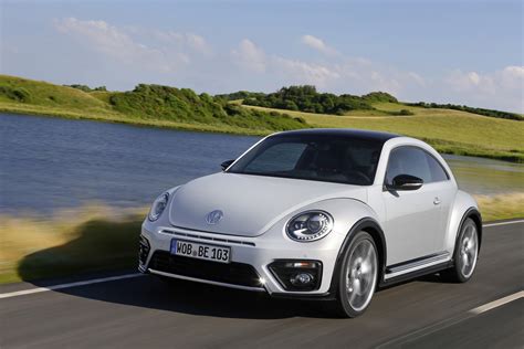 2017 Volkswagen Beetle Detailed In New Photos And Videos Autoevolution