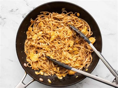 Viral 15 Minute Spicy Sriracha Noodles Budget Bytes