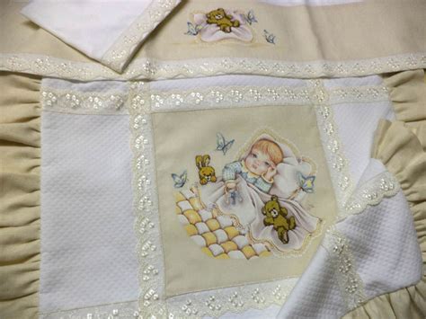 Il progetto iniziale doveva essere un fuoriporta pasquale, e infatti così era stato proposto nel sal organizzato da maura sul forum di megghy ( qui ). corredino pittura su stoffa e punto croce | pittura su ...