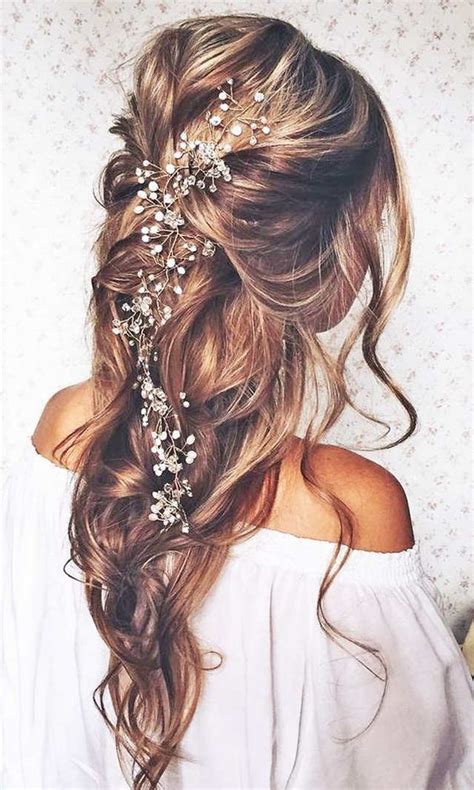 Best Beach Wedding Hairstyles Tips And Ideas Everafterguide