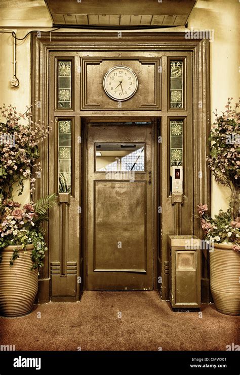 Elevator Vintage Door Hi Res Stock Photography And Images Alamy