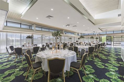 Indooroopilly golf club, bougainvillea gardens and thomas park. Indooroopilly Golf Club Weddings and Events Brisbane