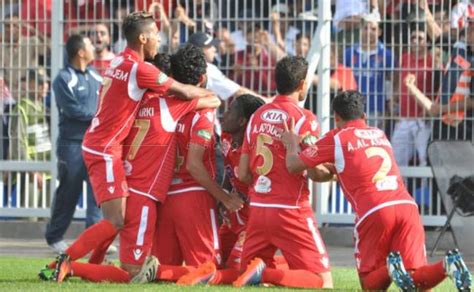 أرجع طارق سليمان، مدرب حراس مرمى الأهلي السابق، سبب خسارة فريقه للقب دوري أبطال إفريقيا 2017 أمام الوداد. الوداد تتوج بلقب البطولة الوطنية 2017 إثر فوزها على آسفي