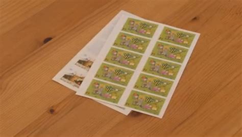 Briefmarken kaufen können sie in jeder postfiliale oder online und diese sogar individuell gestalten. Wo Kommt Briefmarke Hin : Wo Kommt Die Briefmarke Hin Din ...