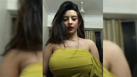 How Has Ankita Dave Become The Most Controversial And Hottest Influencer On Instagram Daily