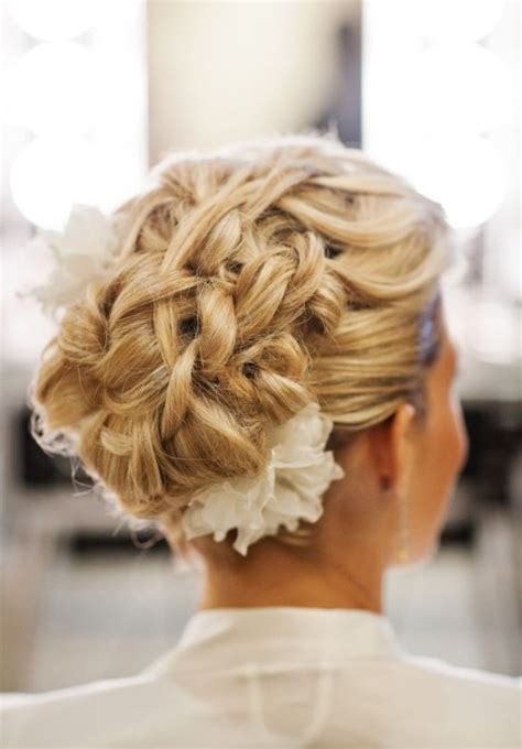20 Glamorous Wedding Updos 2018 Romantic Wedding Hairstyle Ideas