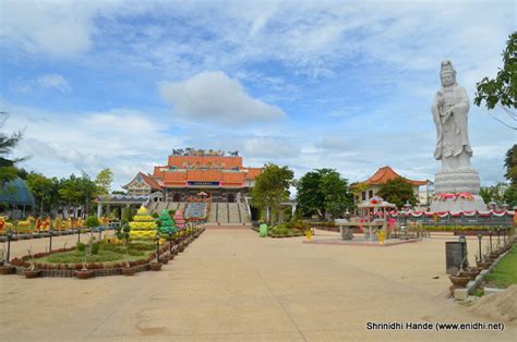 It is situated on buddha maarg, near the mahabodhi temple complex and is visited by people of all faiths, not just buddhists. Kuang-im Chinese Chappel temple near River Kwai - eNidhi ...