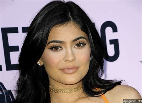 Kylie Jenner Shoots Down Rumors Shes Pregnant