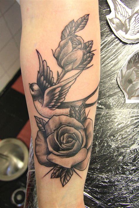 70 Beautiful Rose Tattoos Design Ideas With Meanings