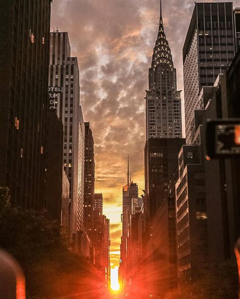 Heres A Roundup Of Some Of The Best Manhattanhenge Photos Viewing Nyc