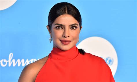Priyanka Chopra Steps Out In A Showstopping Look We Want In Our Closets