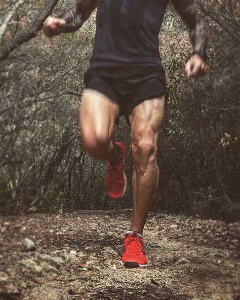 running runners run en instagram “inspiring legs 💪🏽 wanna see your pictures posted in our