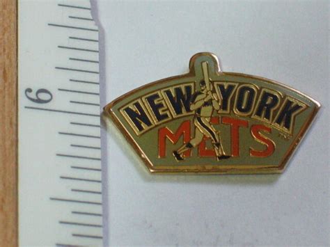 New York Mets Sports Lapel Pin 147 Ebay