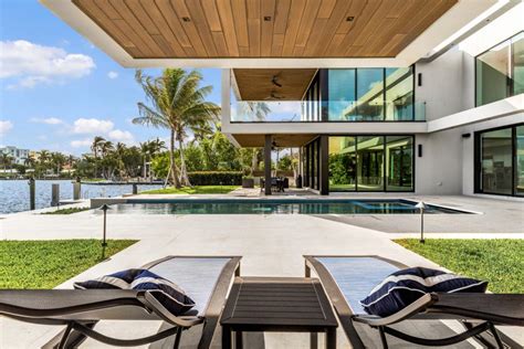 Modern Infinity Pool With Covered Patio Hgtv