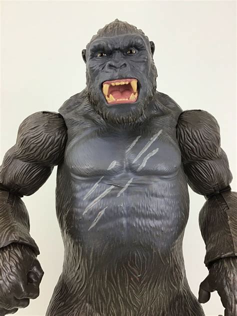 King Kong Skull Island Mega Action Figure Huge 18 Monster Kaiju Lanard