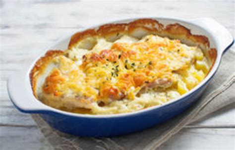 It's loaded with cheese and shredded potatoes, seasoned to perfection and topped with buttery breadcrumbs. Chicken Potato Chip Casserole #2 Recipe by myra - CookEatShare