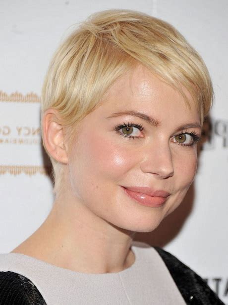 Advertisement hairstyles are an important part of looking fashionable. Feminine short hairstyles 2014