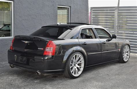 2006 Chrysler 300 Series Srt 8 Hemi V8 Well Sorted Mopar Mods Low Miles