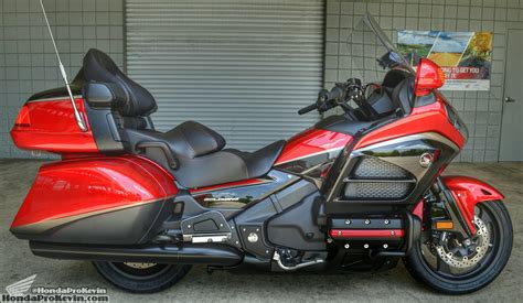 2015 Honda Gold Wing 40th Anniversary Candy Red Black Gl1800