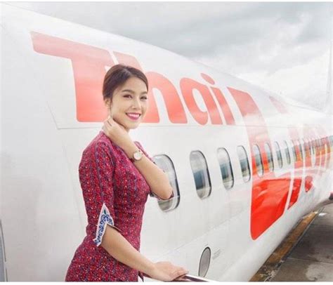 Foto Pesona Ratu Kecantikan Thailand Yang Terbang Bersama Lion Air Ytml