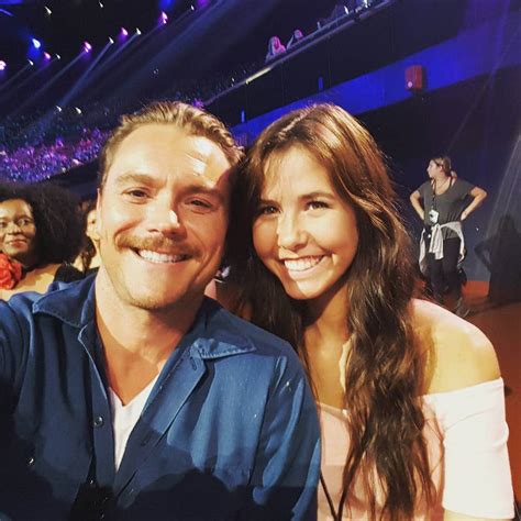Sunshine kiki brown is happily married to clayne crawford since 2004. Clayne Crawford's wife, Sunshine Kiki Brown, bio, net worth,