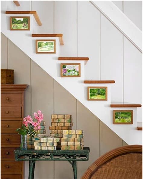 For many homeowners the ability to decorate a staircase wall and adjacent landing and hallway areas can be exciting. DECORATION OF STAIRS - IDEAS TO DECORATE STAIRCASES | BEAUTIFUL STAIRS