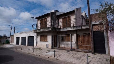 Messi, el jugador del f.c. Las crónicas de Messi: La ciudad donde nació y se casó el ...