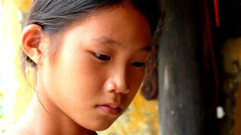 Portrait D Une Jeune Fille Vietnamienne Par Hudry Vincent Hudry Flickr