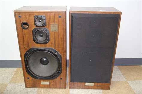 Pair Of Vintage Jensen 3122 Floor Standing 12 Inch 3 Way Loud Speakers