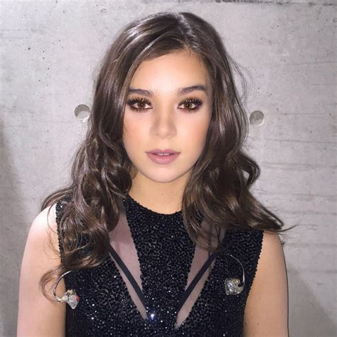 Hailee Steinfeld Twitter And Instagram Personal Pics 452016