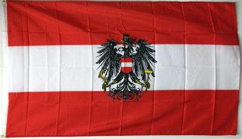 Bestellen sie hier eine österreichische fahne in hiss, tisch, boots, auto & stockfahnen form. Flagge Österreich mit Adler-Fahne Österreich mit Adler ...