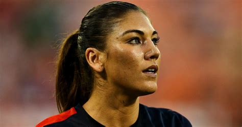 Hope Solo Soccer Star Arrested On Assault Charge Near Seattle Cbs News