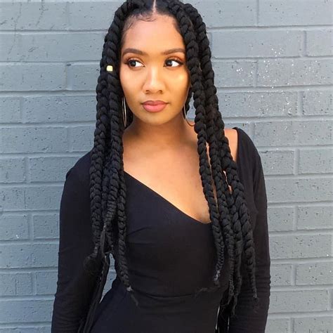 Nattes avec rajouts sur cheveux afro crépus naturels | Coiffure braids
