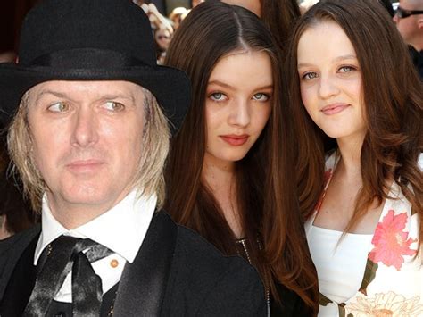 Lisa Marie Presley S Ex Husband Michael Lockwood Wants To Rep Twins In Court The Spotted Cat
