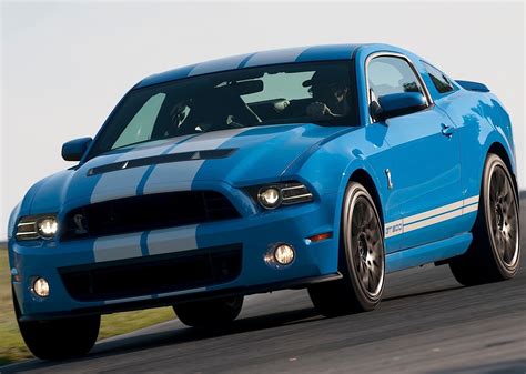 The government estimates that it'll earn a measly 12 mpg city and 18 mpg the infotainment system in the shelby gt500 is very similar to what's found in the regular mustang: FORD Mustang Shelby GT500 - 2012, 2013, 2014, 2015, 2016 ...