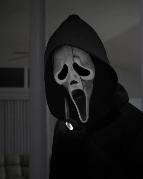 Scream Mask Scream 2 Scream Movie Scary Movie Characters Scary
