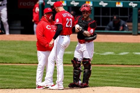 Cincinnati Reds Pitchers Derek Johnson Looking For Answers With Staff