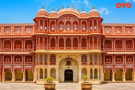 6 Most Admired And Famous Palaces In India Oyo Hotels Travel Blog
