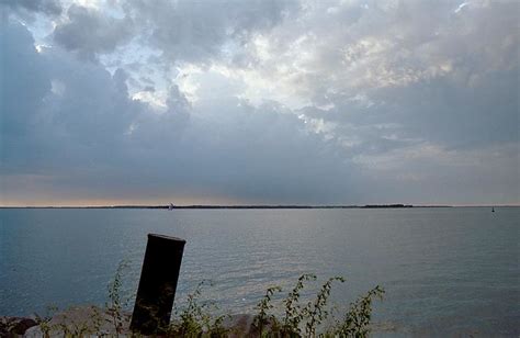 Sandusky Bay Lake Erie Sunset Sandusky Ohio Tlucal Flickr