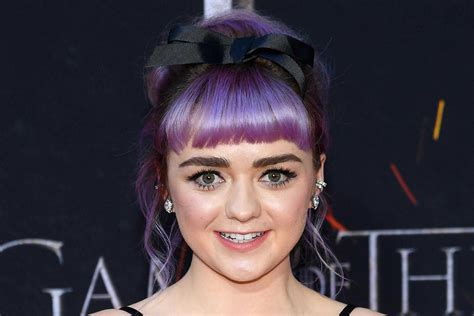 Maisie Williams Steps Out In Most Bold Hair Hue Ever New Idea Magazine